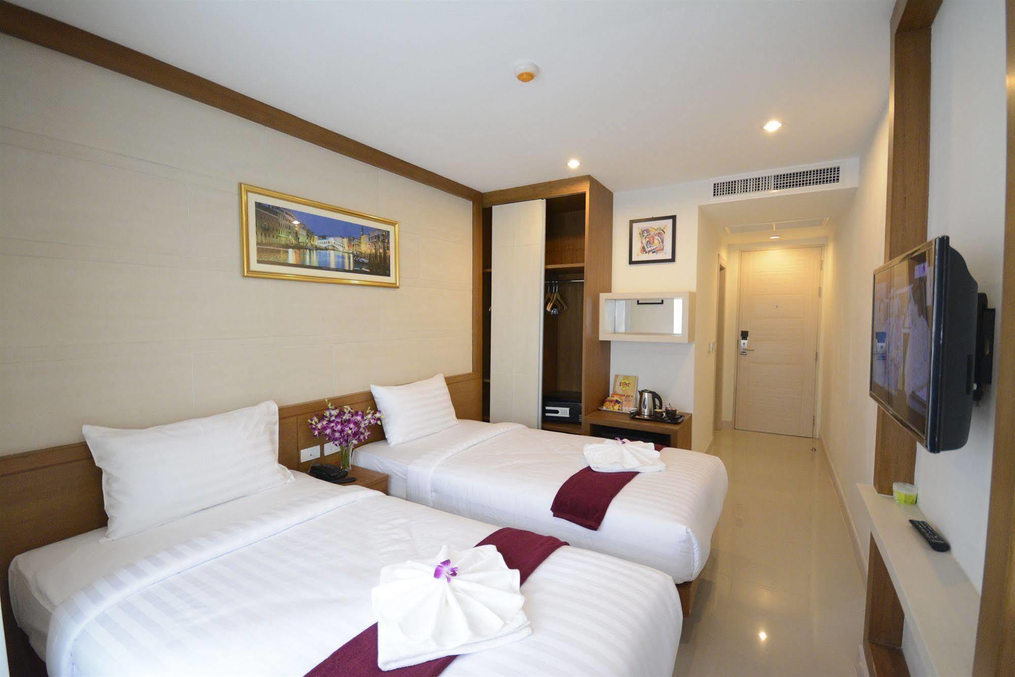 The Patong Center 3* Пхукет